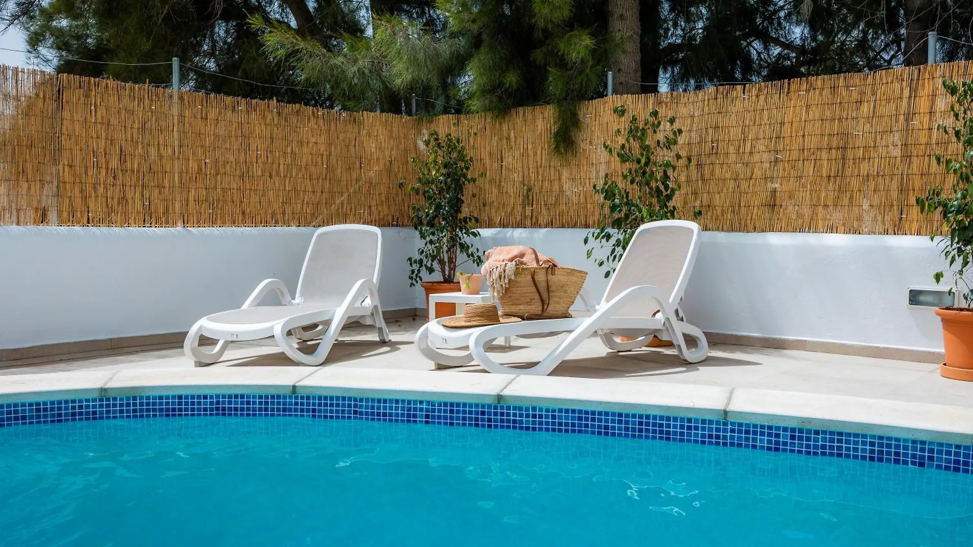 White Suites 3 Cala D´Or 0*,  Spanien